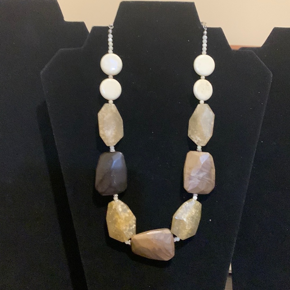 Cookie Lee faux stone necklace‎ 18”